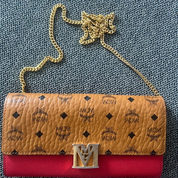 MCM Large Chain Wallet - Picture 4 of 6